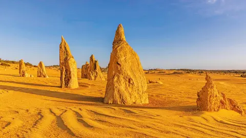 PER111_26_Australien_ausflug_1920x1080px_Pinnacles-im-Namburg-Nationalpark-placeholder