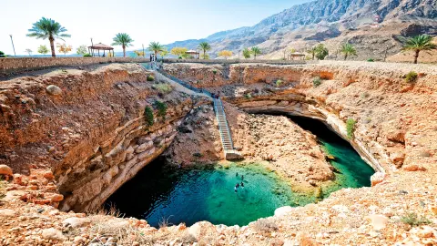 Besuch des spektakulären Kalksteinkraters Bimmah Sinkhole-placeholder