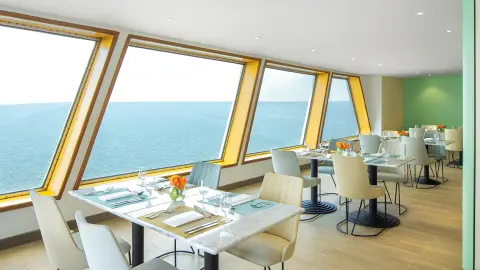 Mittagessen an Bord der Queen Elizabeth 2-placeholder