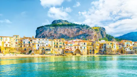CTA111_Sizilien_Inselgoettin-unter-dem-Aetna_content_1920x1080px_Cefalu-placeholder