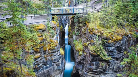 YYC111_Traummhaftes_Kanada_content_1920x1080px_Maligne-Canyon-placeholder